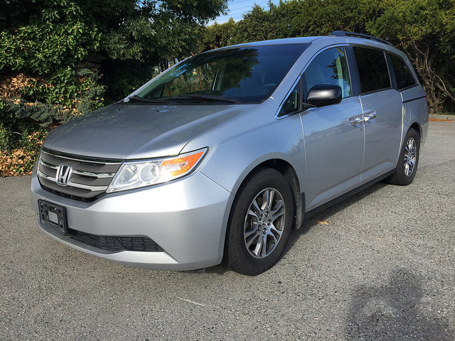 2011 honda odyssey ex -res, 8 seats, 88k only!