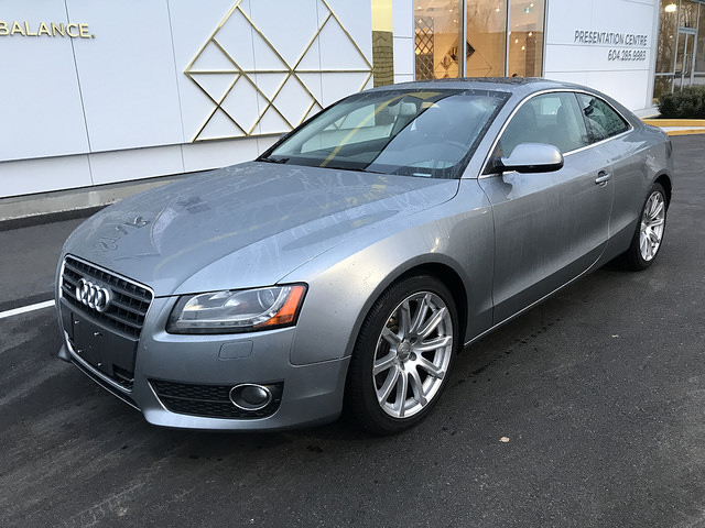 2010 audi a5 quattro , 94k km only! - $8900